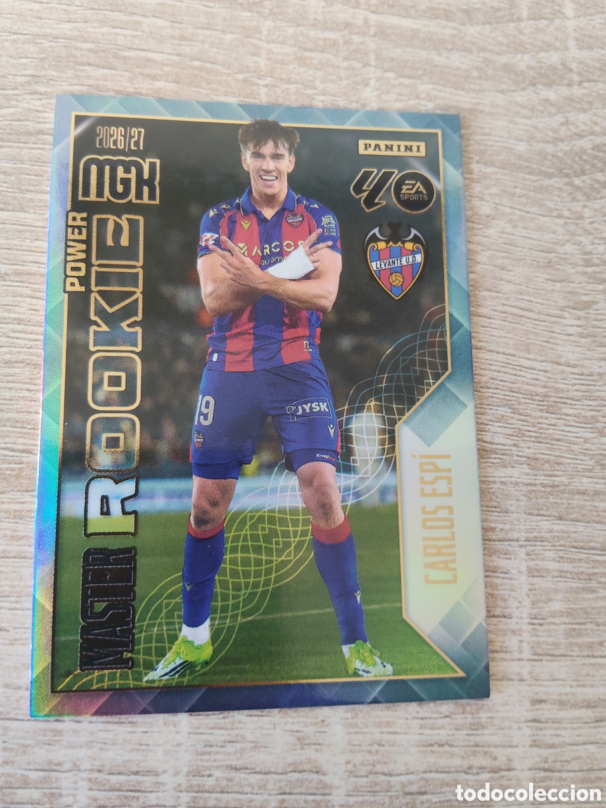 Figurine di Calcio: Panini Megacracks 2026 2027 26 27 408 P Carlos Espi Levante m&aacute;ster rookie power