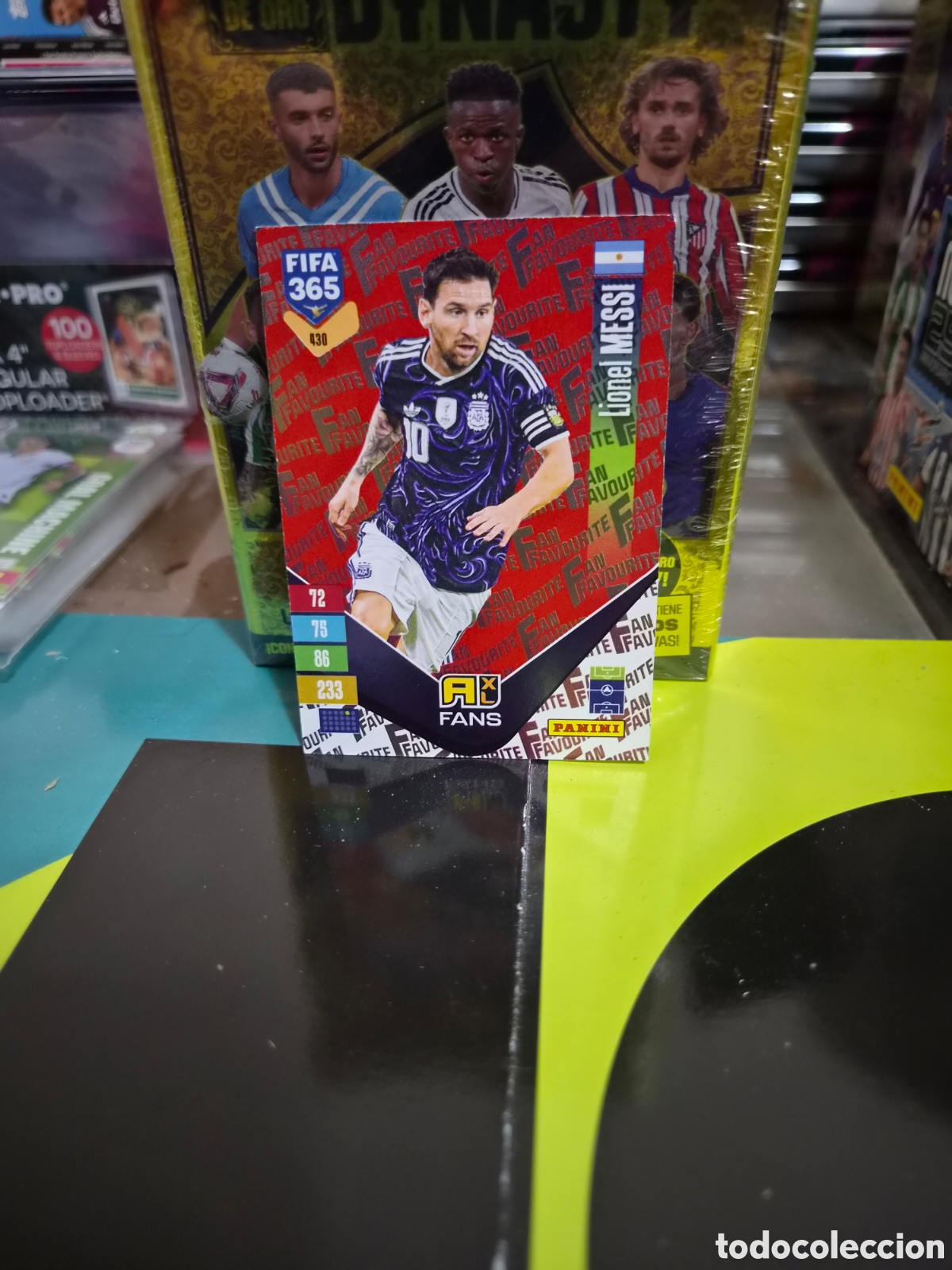 Figurine di Calcio: N&deg;430 Fans Red Messi FIFA 365 2027