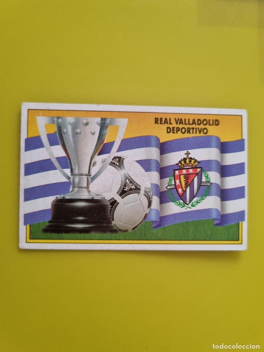 Cromos de f&uacute;tbol: CROMO LIGA ESTE 90 91 1990 1991 NUNCA PEGADO SIN PEGAR ESCUDO Y BANDERA REAL VALLADOLID AR1026