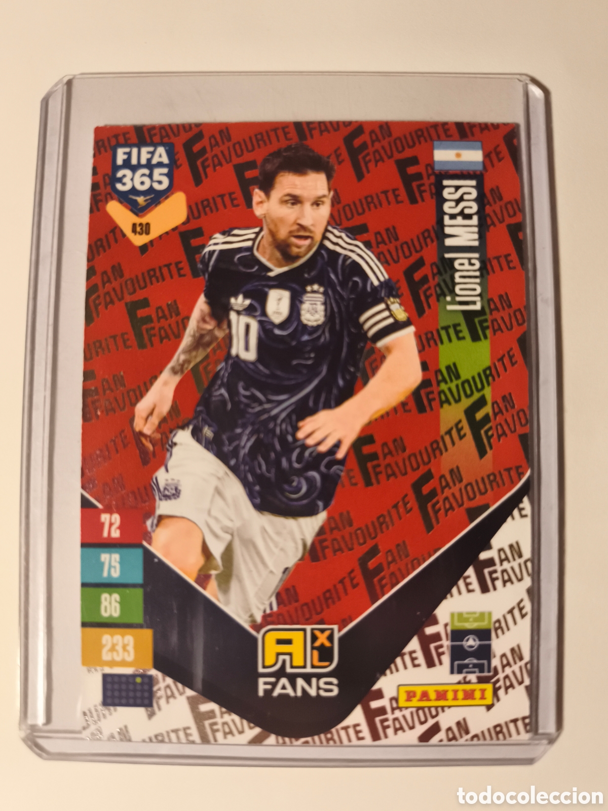 Fu&szlig;ball-Sticker: FIFA 365 2027 FAN FAVOURITE ROJO LIONEL MESSI