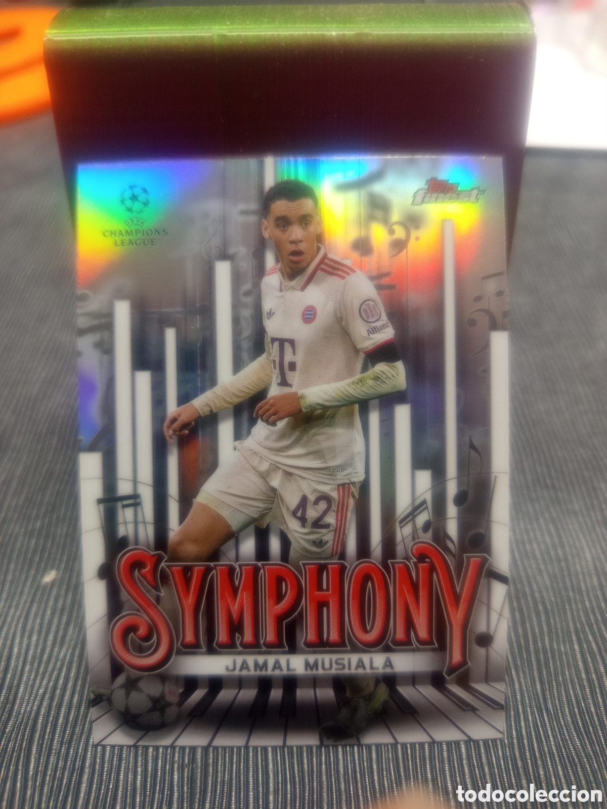 Figurine di Calcio: Jamal Musiala - Topps Finest 2025 - SY9