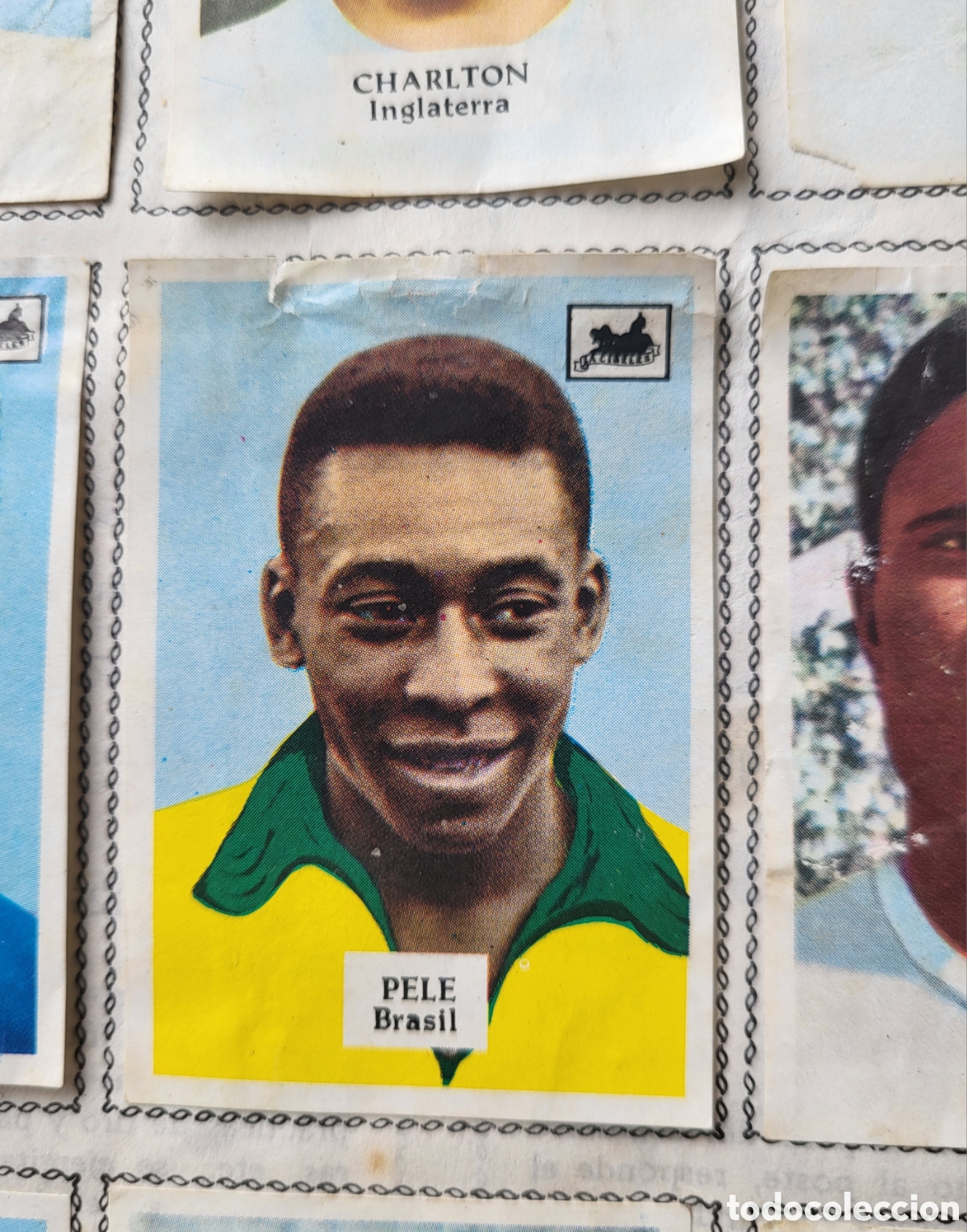 Figurine di Calcio: CROMO PEL&Eacute; &Aacute;LBUM CONTAMOS CONTIGO CHOCOLATES LA CIBELES 1967 ORIGINAL
