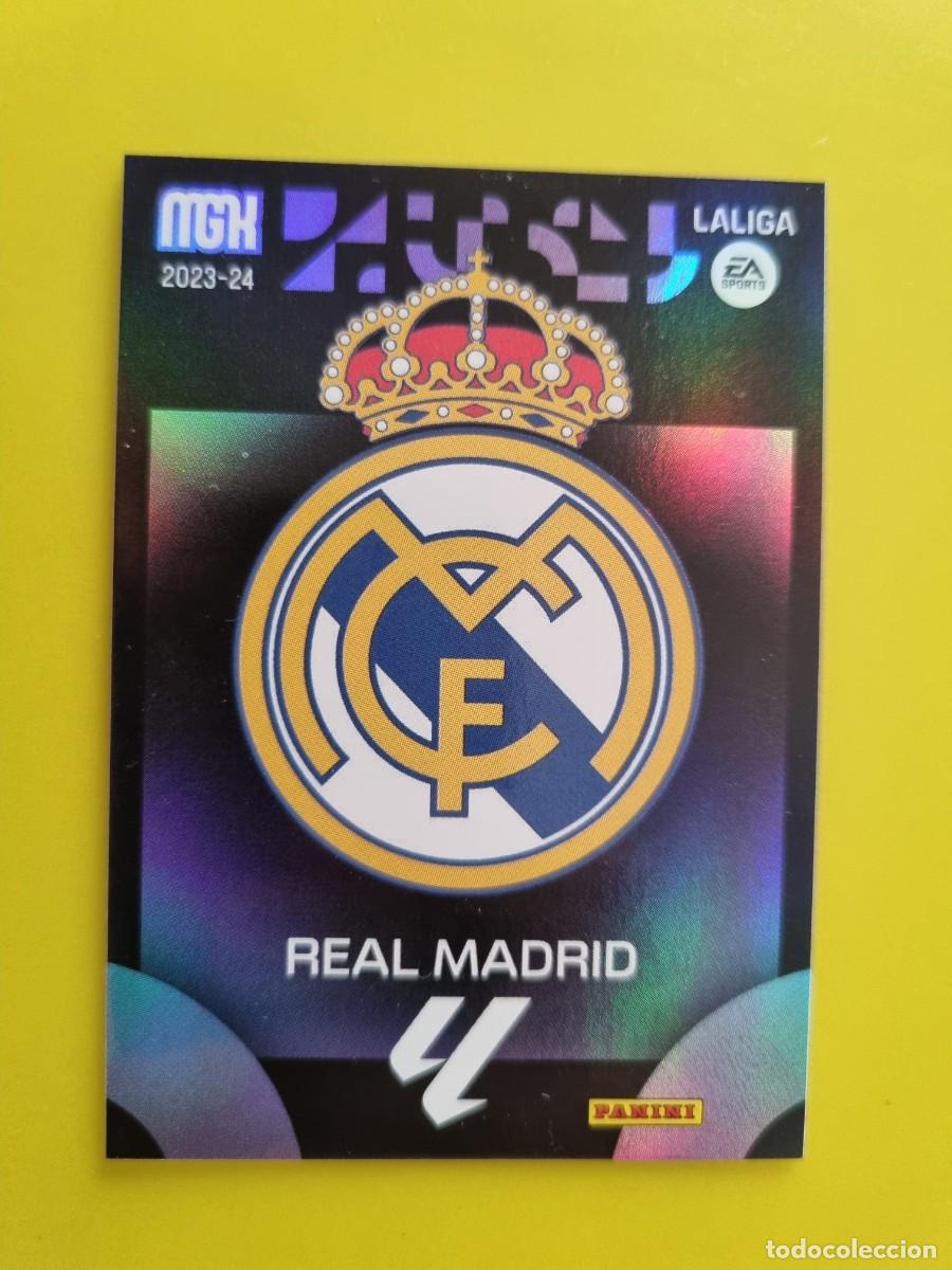Cromos de f&uacute;tbol: CROMO FUTBOL MEGACRACKS 235 ESCUDO REAL MADRID 23 24 2023 2024 AR1026