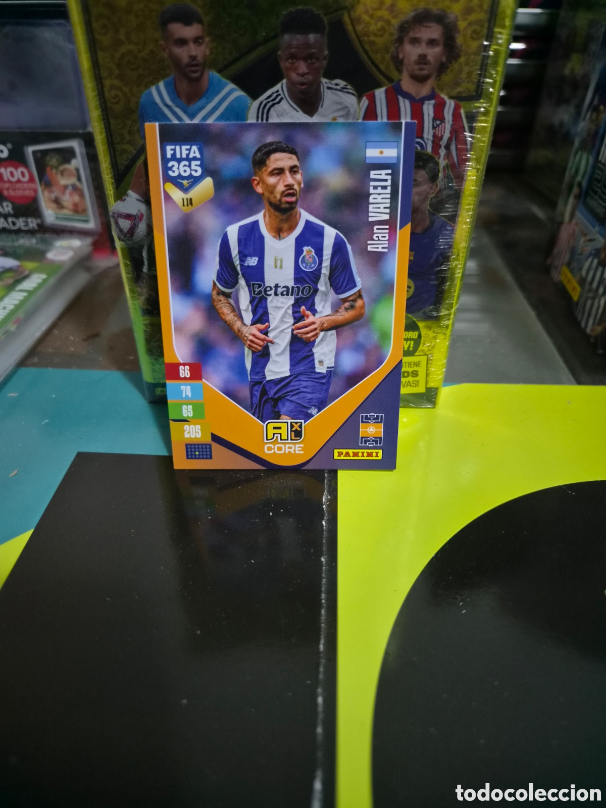 Figurine di Calcio: N&deg;114 Alan Varela FIFA 365 2027