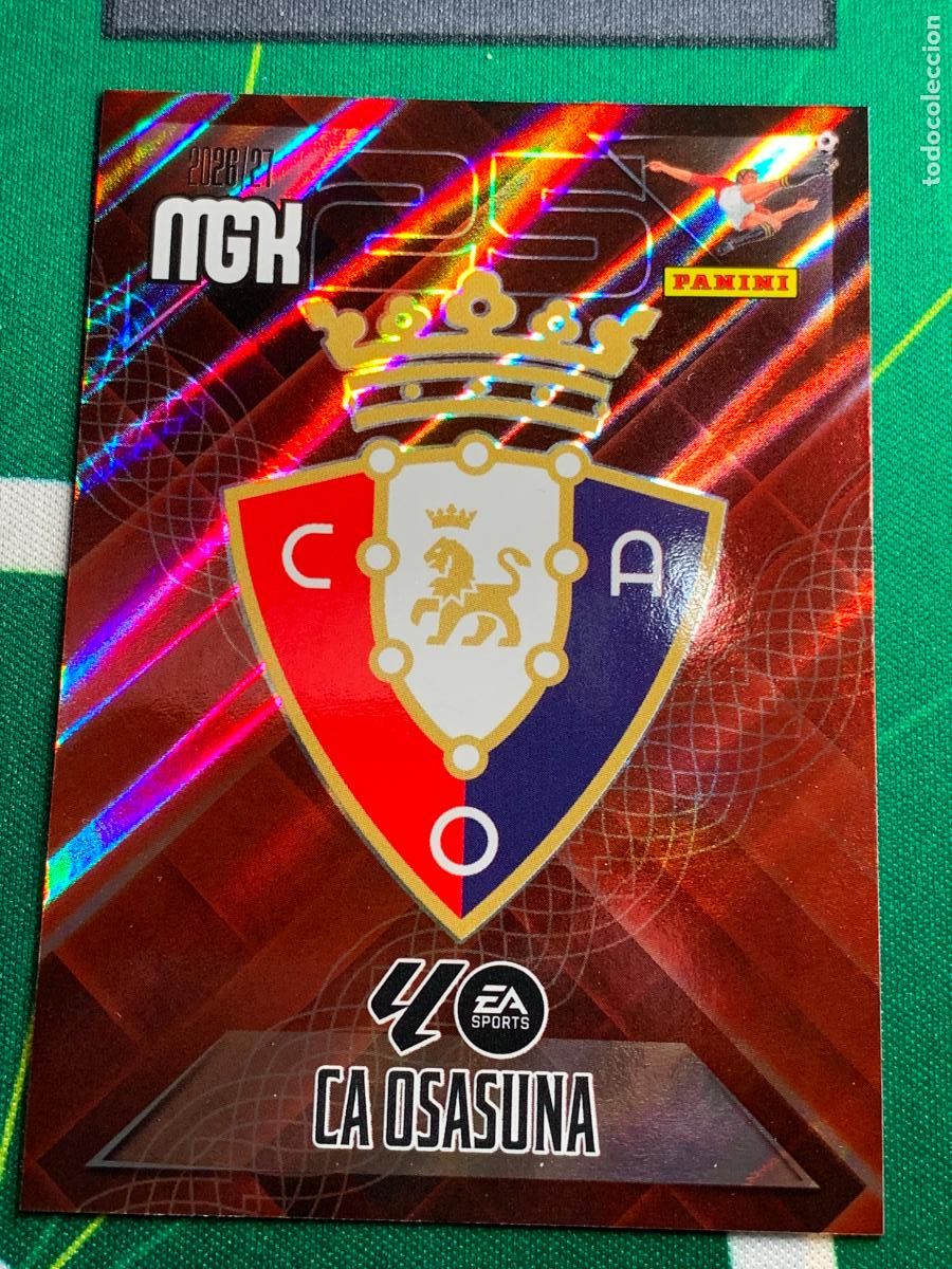 Figurine di Calcio: 253 Escudo CA Osasuna MEGACRACKS 2026 2027 - 26 27 MGK