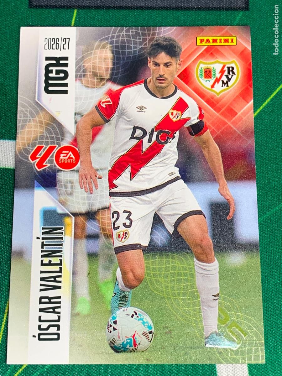 Figurine di Calcio: 300 &Oacute;scar Valent&iacute;n Rayo Vallecano MEGACRACKS 2026 2027 - 26 27 MGK