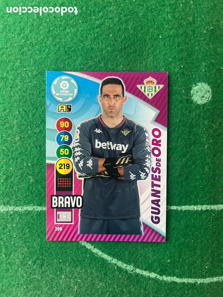 Figurine di Calcio: 398 BRAVO REAL BETIS ADRENALYN 2020 2021 PANINI GUANTES DE ORO