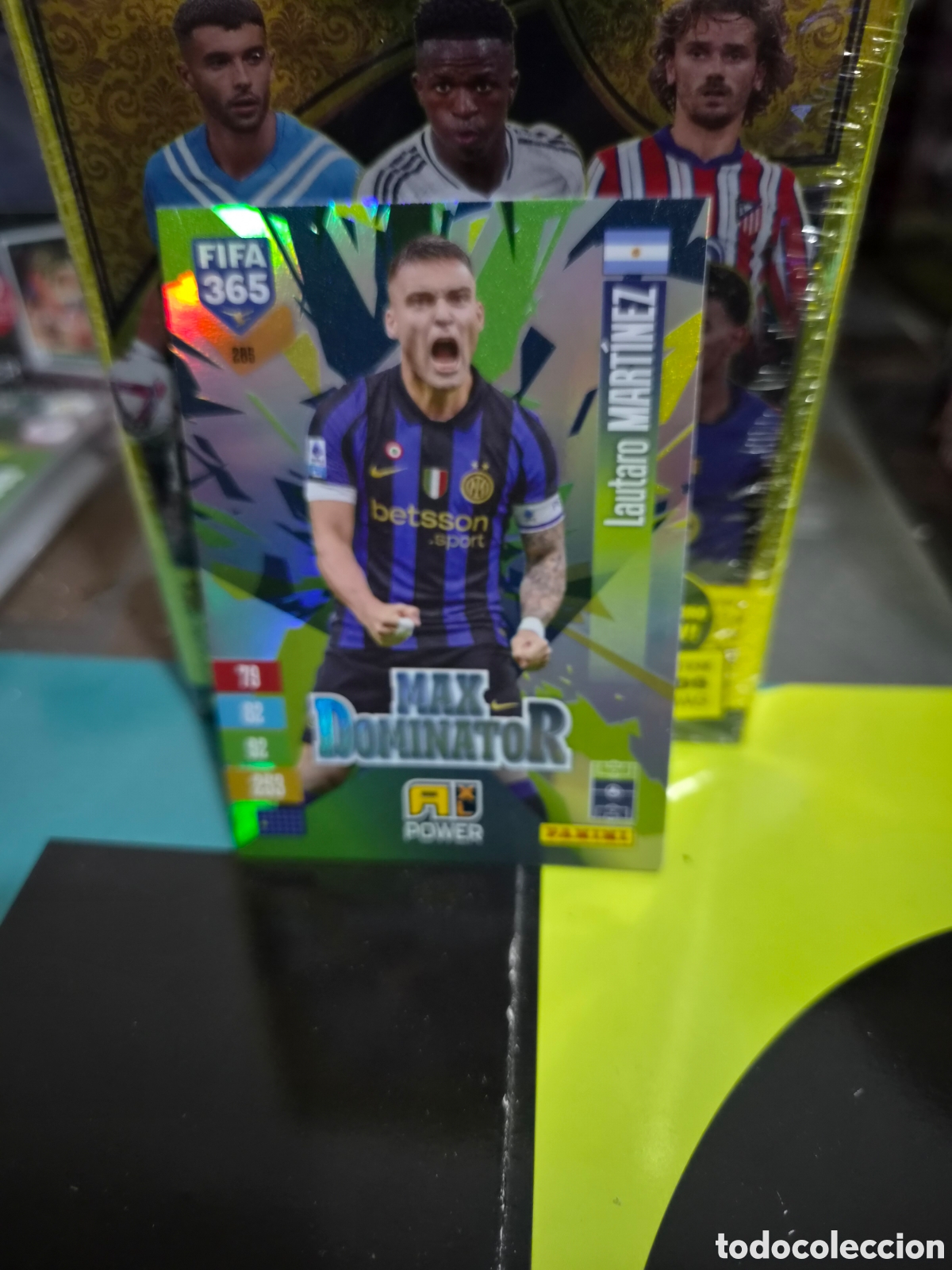 Cromos de f&uacute;tbol: N&deg;285 Max Dominator Lautaro Martinez FIFA 365 2027