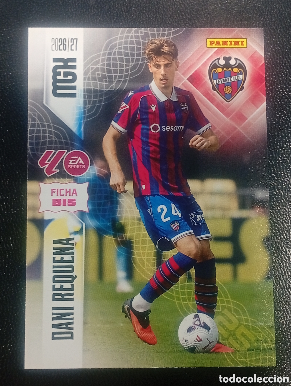 Cromos de f&uacute;tbol: 208 bis DANI REQUENA LEVANTE MEGACRACKS 2026 2027 26 27 CROMOS CARDS PANINI