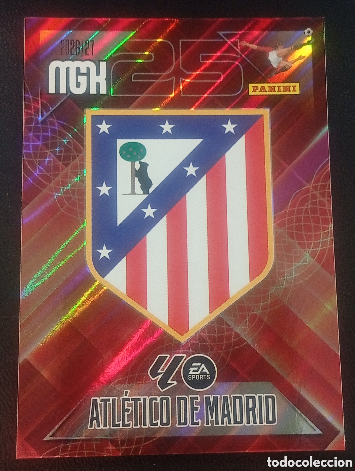 Cromos de f&uacute;tbol: 55 escudo ATL&Eacute;TICO DE MADRID MEGACRACKS 2026 2027 26 27 CARDS PANINI