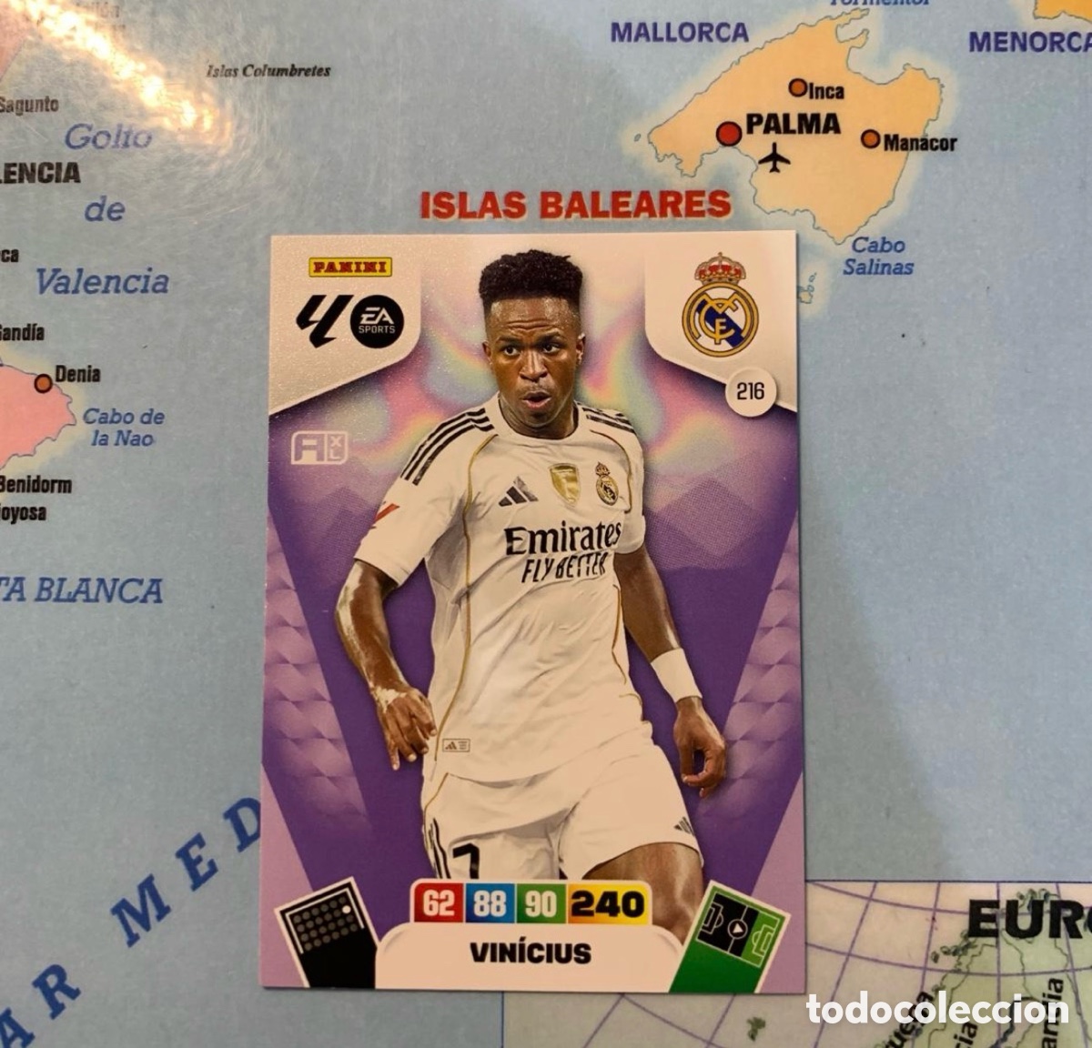 Cromos de f&uacute;tbol: Vinicius n&uacute;mero 216 del Real Madrid cromo adrenalyn XL 25-26 2025-2026