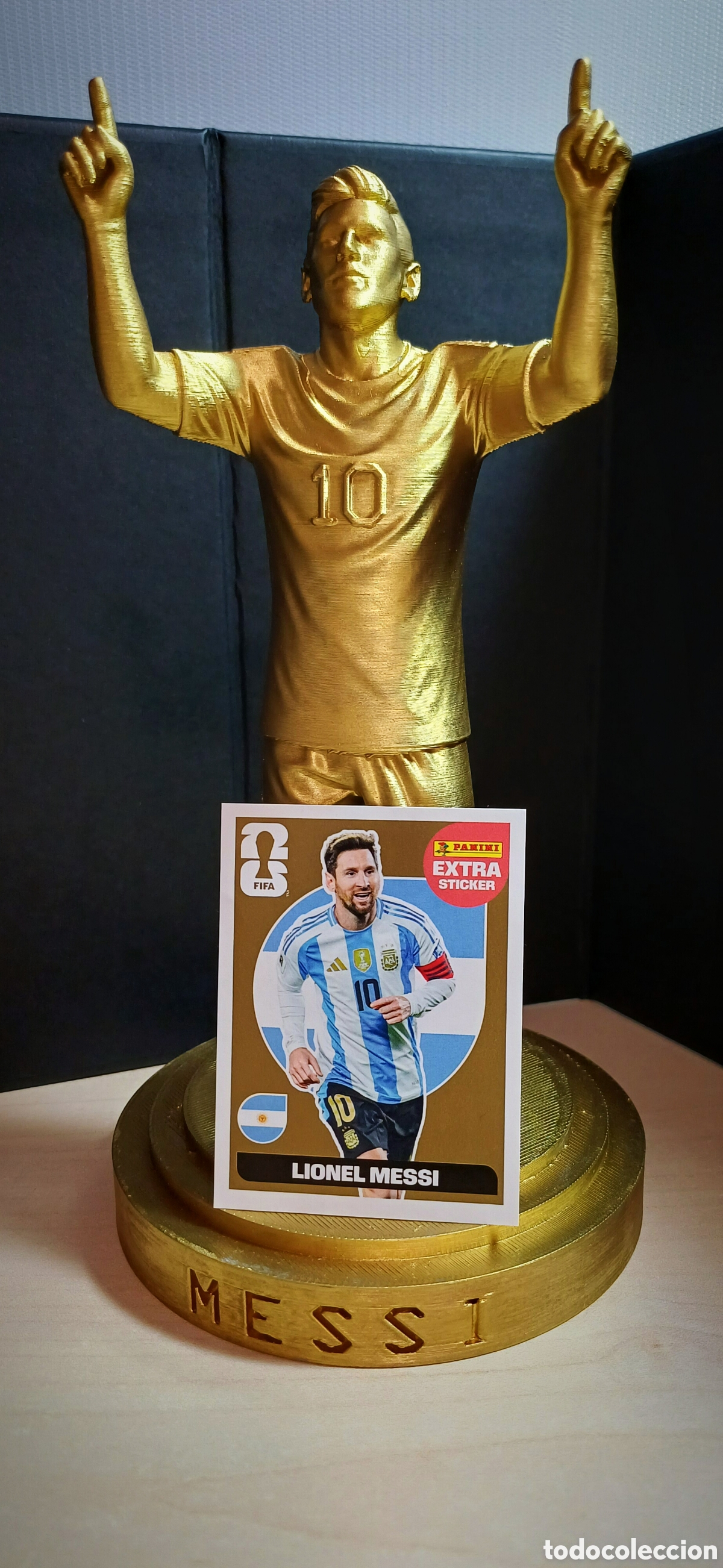 Cromos de f&uacute;tbol: Extra Sticker Leo Messi Fifa 2026