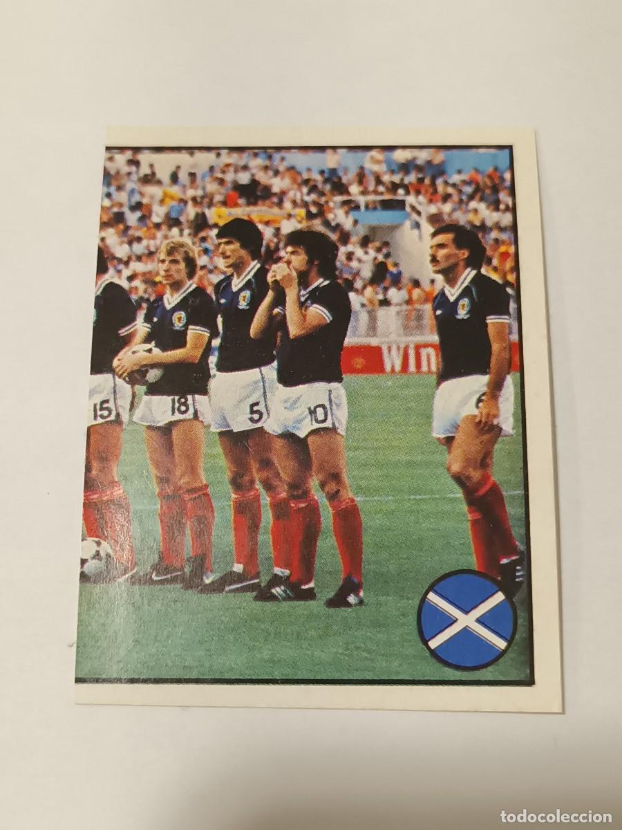 Cromos de f&uacute;tbol: EURO 84 PANINI 252 EQUIPO ALINEACION ESCOCIA RECUPERADO