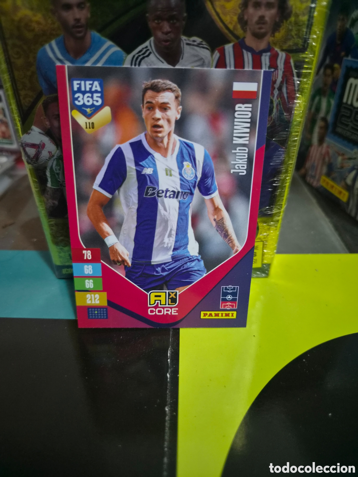 Football Stickers: N&deg;110 Jakub Kiwior FIFA 365 2027