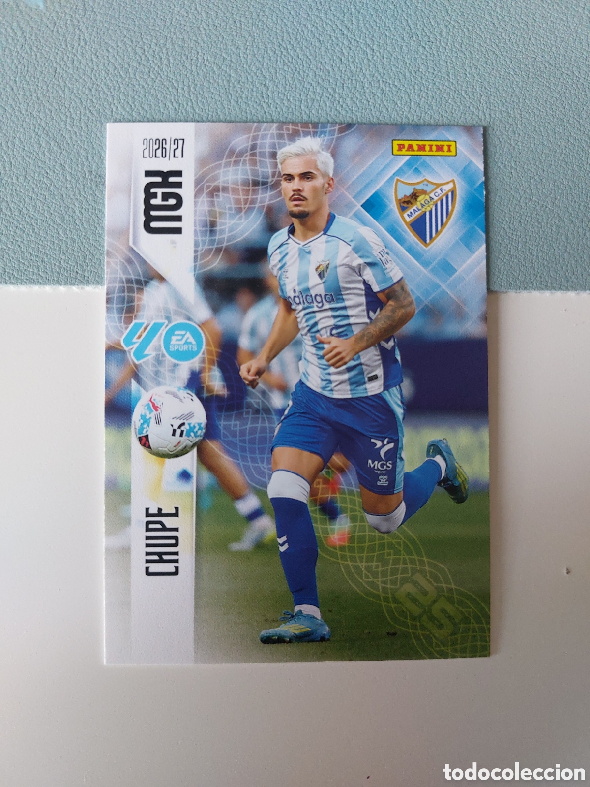 Cromos de f&uacute;tbol: 252 CHUPE MALAGA CF FICHAS ALBUM MEGACRACKS 2026 2027 MGK 26 27