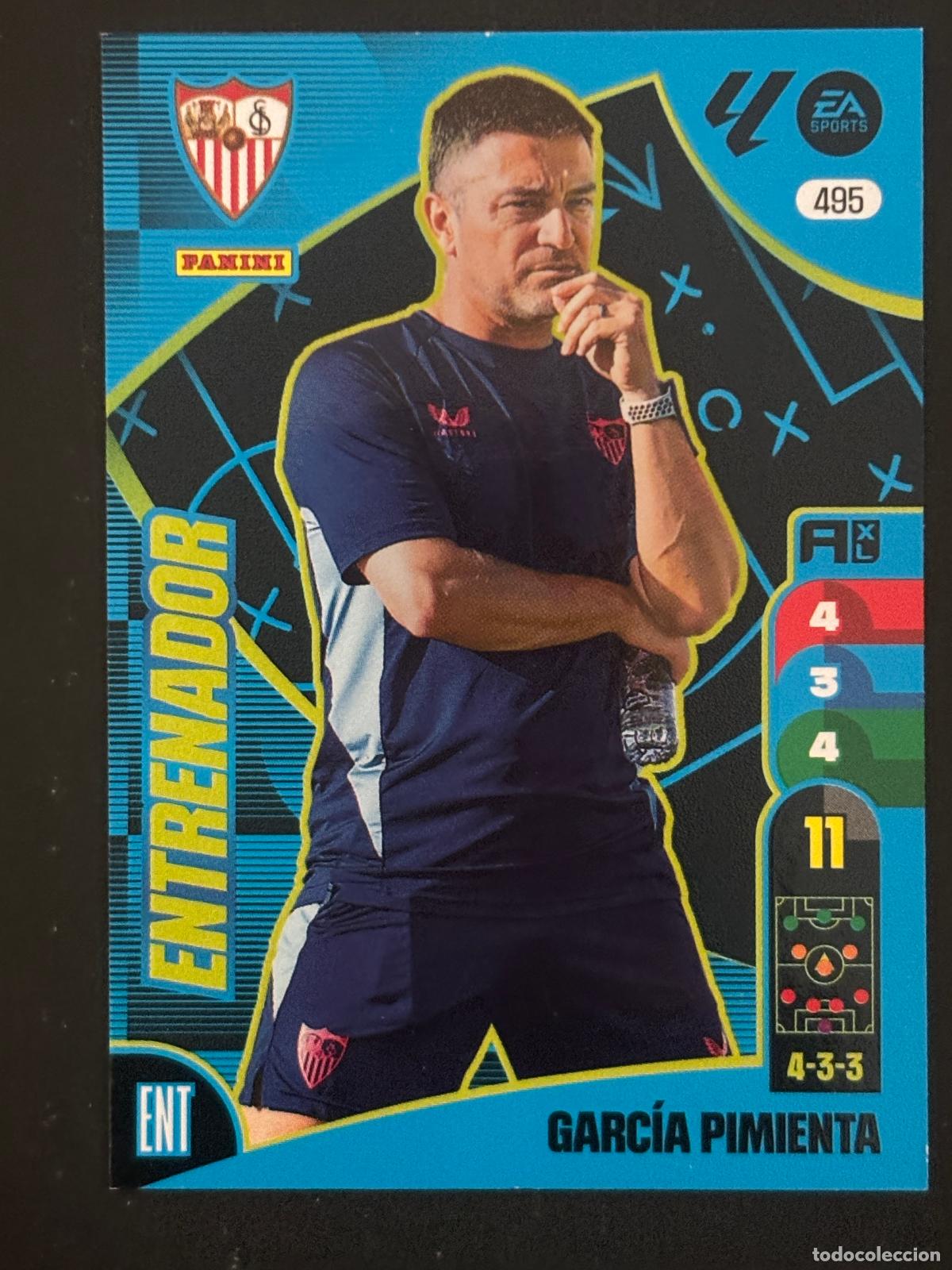 Fu&szlig;ball-Sticker: 495 GARC&Iacute;A PIMIENTA SEVILLA ENTRENADOR ADRENALYN PLUS 2&ordf; EDICI&Oacute;N ADRENALYN XL LALIGA 24-25