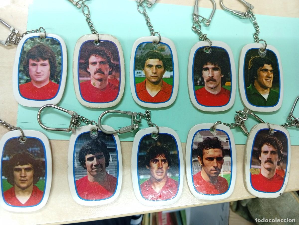 Cromos de f&uacute;tbol: Lote de 10 llaveros Mundial Espa&ntilde;a 82. Phoskitos