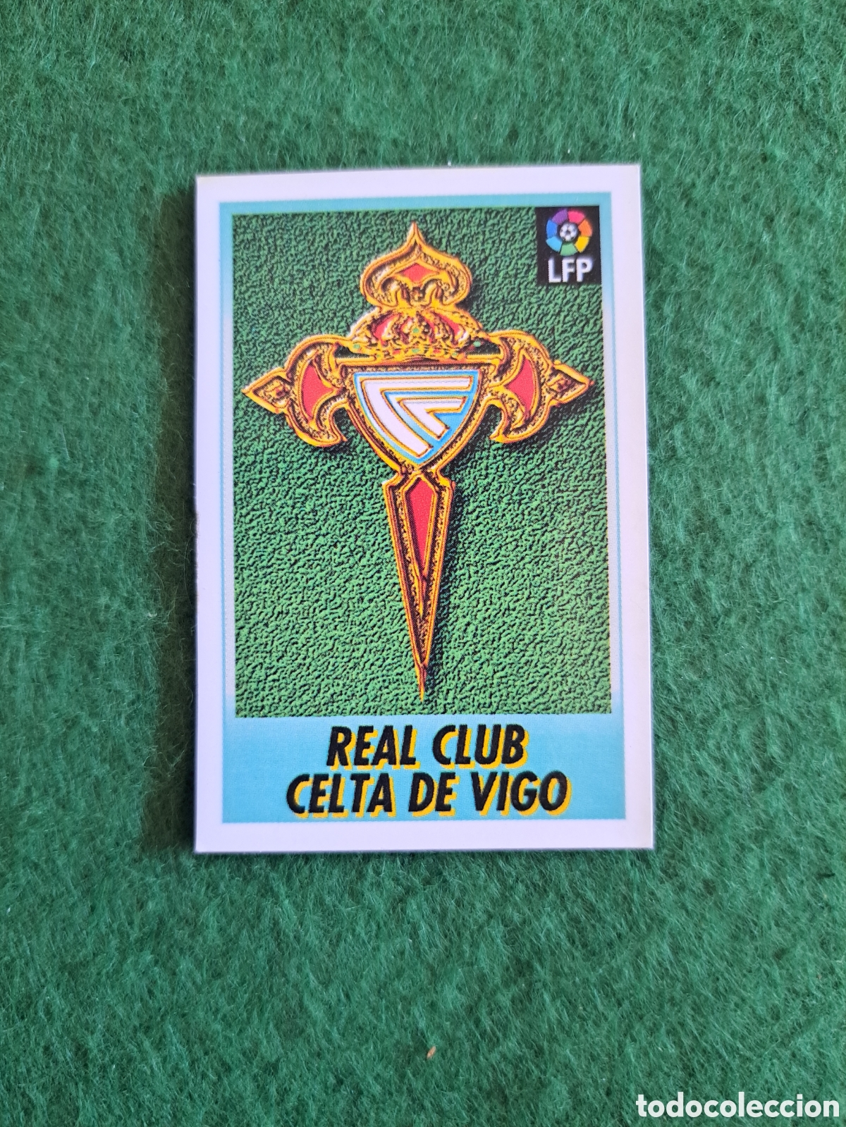 Cromos de f&uacute;tbol: Celta de Vigo. Escudo. N&deg;40. Bollycao Liga 96-97. Sigue la Liga