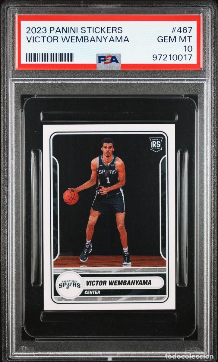 Cromos de f&uacute;tbol: Rookie Victor Wembanyama #467 Panini Stickers 2023 PSA 10