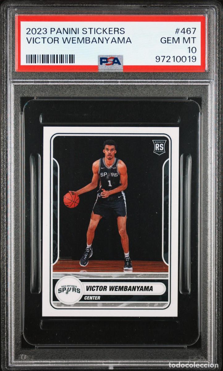 Cromos de f&uacute;tbol: Rookie Victor Wembanyama #467 Panini Stickers 2023 PSA 10
