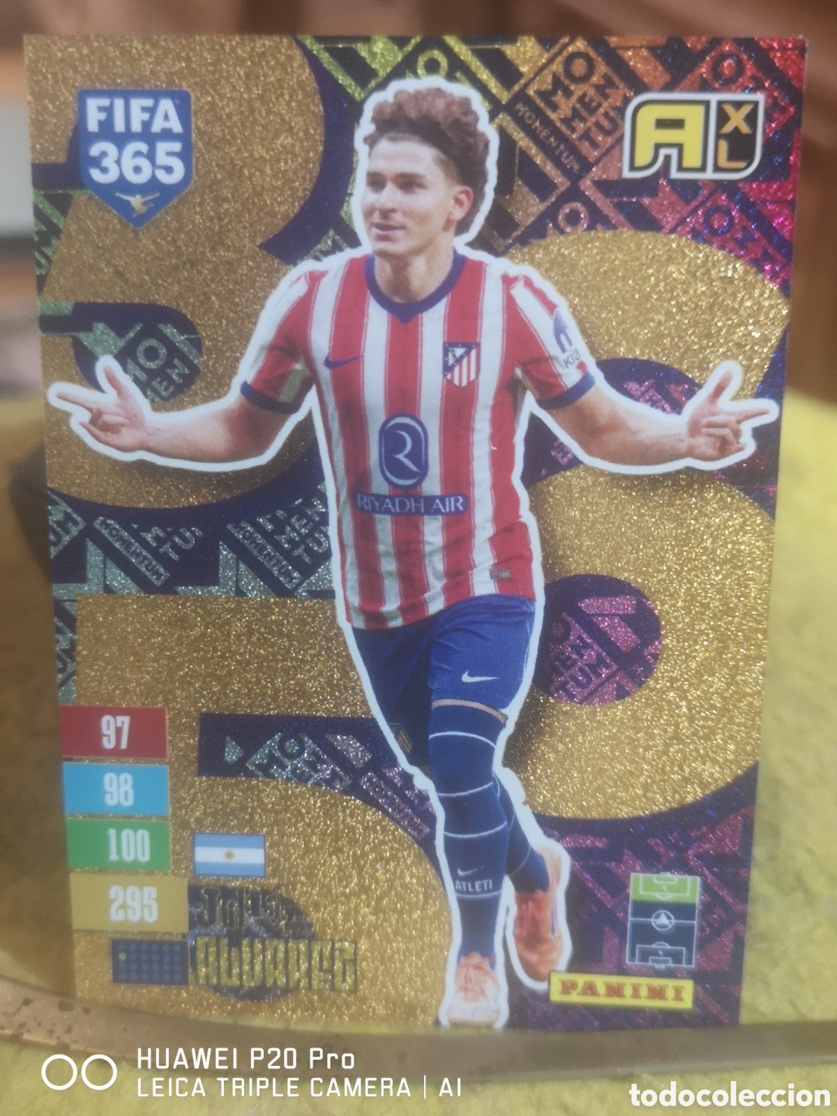 Figurine di Calcio: JULIAN ALVAREZ MOMENTUM FIFA 365 ADRENALYN 2027 - ATLETICO DE MADRID