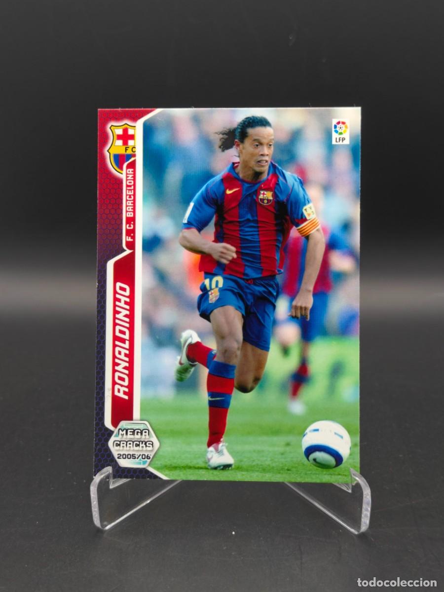 Cromos de f&uacute;tbol: Ronaldinho Panini Megacracks 2005/06 #69 FC Barcelona