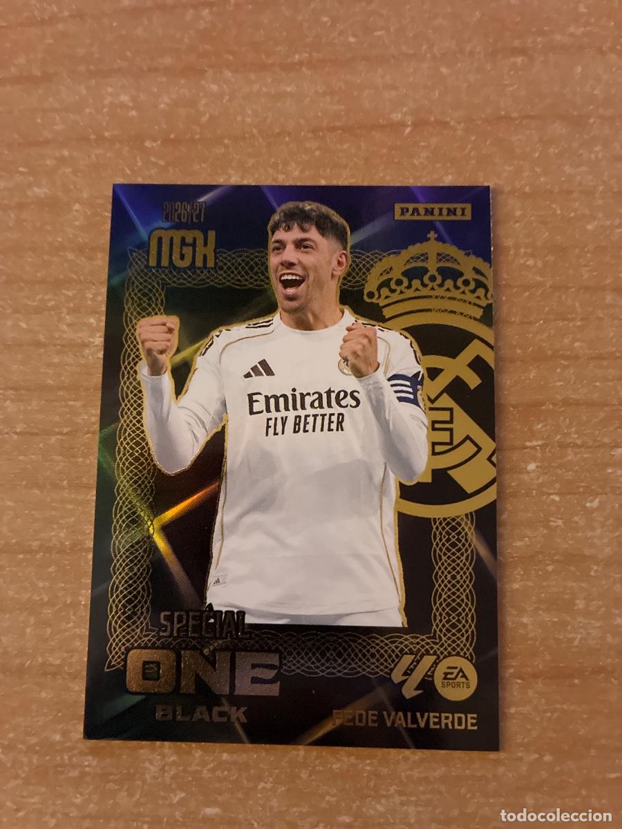 Football Stickers: FEDE VALVERDE SPECIAL ONE BLACK REAL MADRID MEGACRACKS 2026 2027