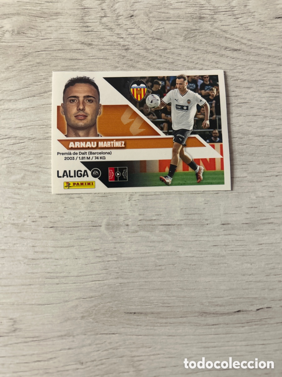 Cromos de f&uacute;tbol: Arnau 57 &Uacute;ltimos Fichajes Valencia Cuarta 4 Edici&oacute;n Liga Este 2026/27 26-27 Panini