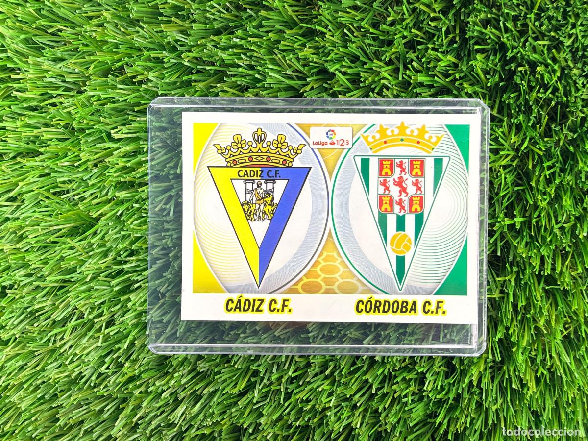 Cromos de f&uacute;tbol: N&ordm; 2 C&aacute;diz CF - C&oacute;rdoba CF Escudos La Liga 1, 2, 3 Liga Este 16 17