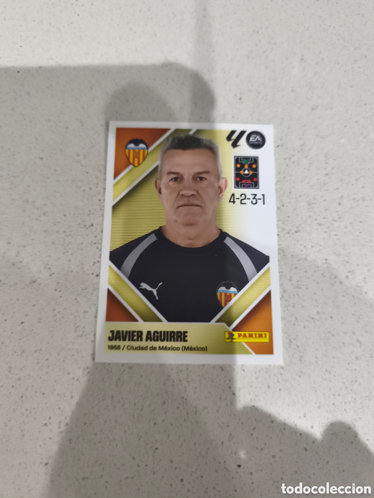 Cromos de f&uacute;tbol: CROMO N&Uacute;MERO 2 BIS COLOCA JAVIER AGUIRRE VALENCIA. LIGA ESTE 26/27. PANINI. CUARTA EDICI&Oacute;N.