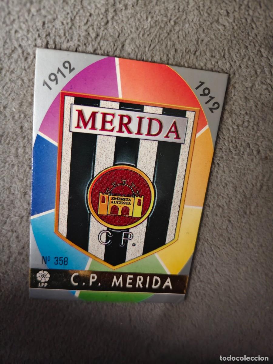 Cromos de f&uacute;tbol: 358. ESCUDO C.P. M&Eacute;RIDA MUNDICROMO FICHAS 97 98 LIGA 1997 1998 CARD ABB