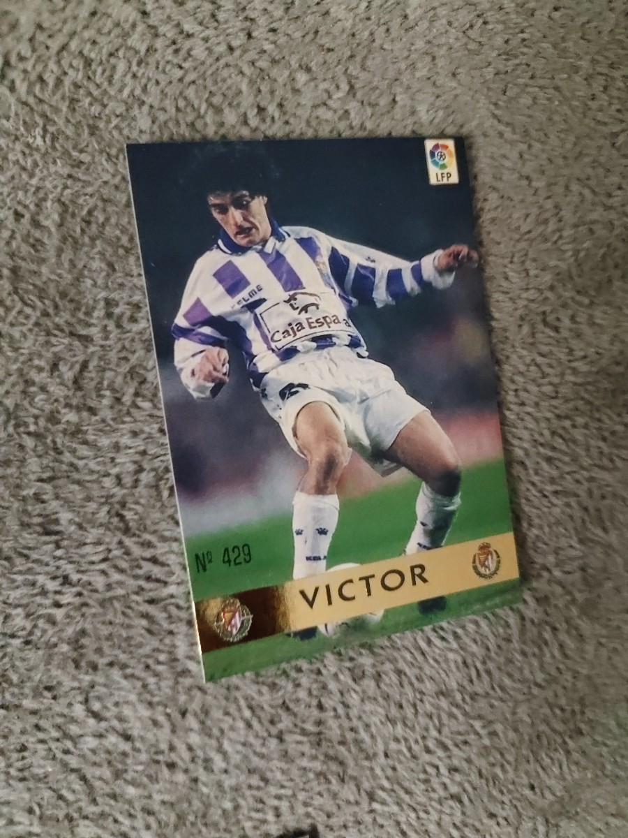 Cromos de f&uacute;tbol: 429. V&Iacute;CTOR REAL VALLADOLID MUNDICROMO FICHAS 97 98 LIGA 1997 1998 CARD ABB