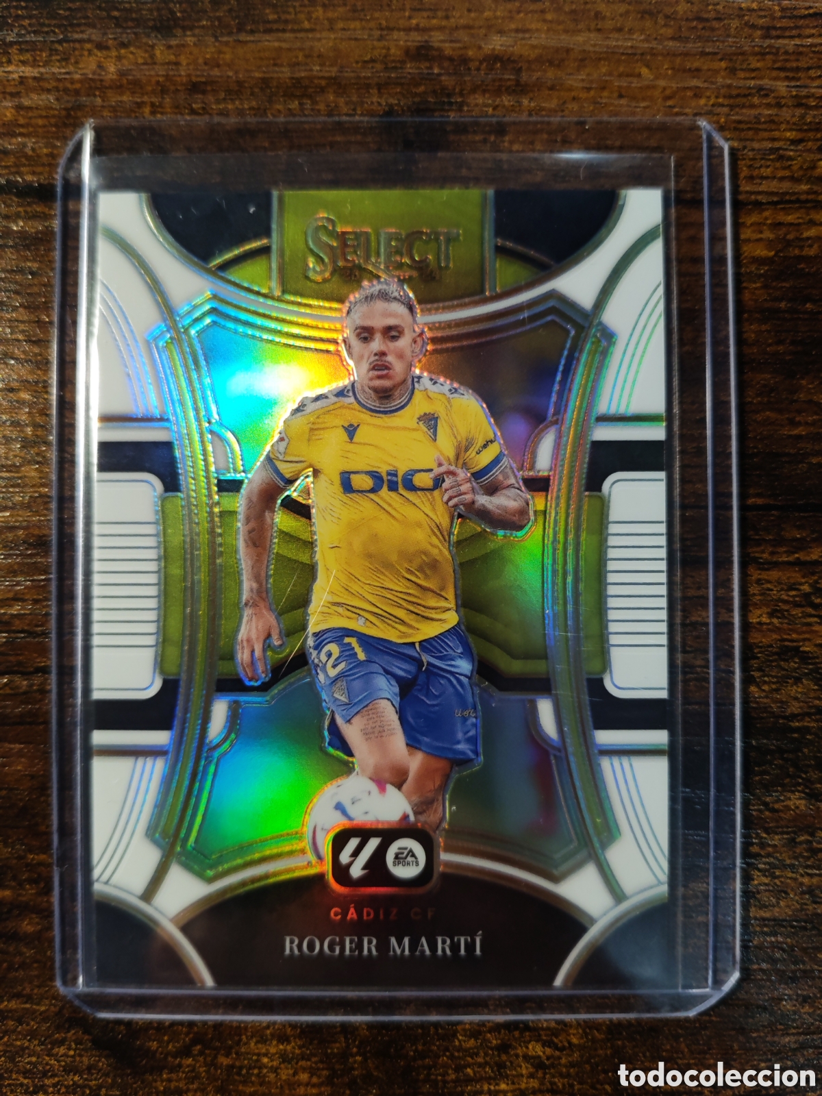 Cromos de f&uacute;tbol: Roger Mart&iacute; Base Mezzanine/white /20 #125 Select La Liga 23-24