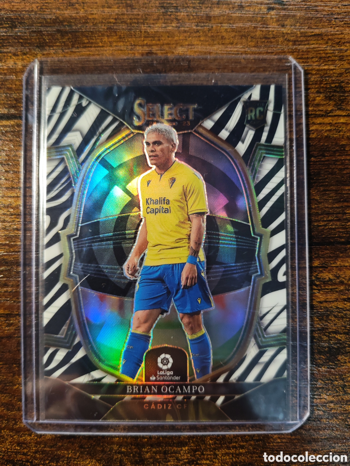Cromos de f&uacute;tbol: Brian Ocampo C&aacute;diz Base Terrace Zebra /25 Select La Liga 22-23