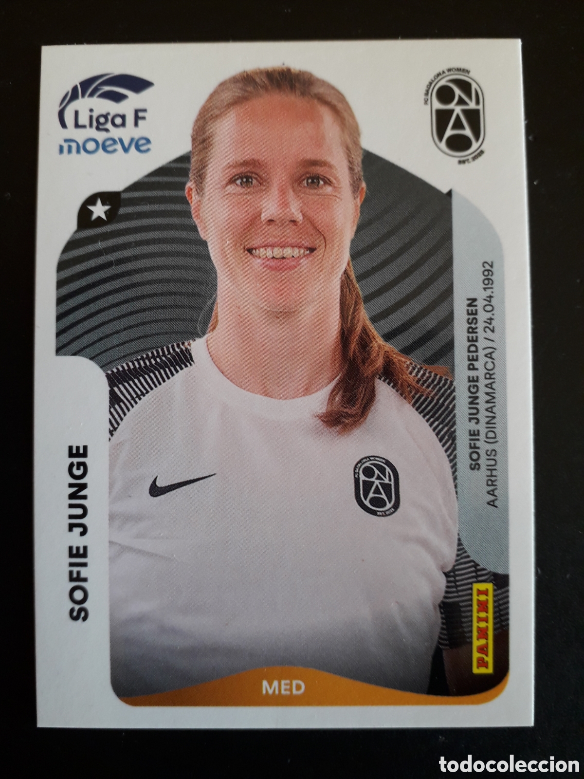 Cromos de f&uacute;tbol: SOFIE JUNGE BADALONA WOMEN N&deg; 75 LIGA F FEMENINA 2025 2026 25 26 PANINI SIN PEGAR PEDIDO M&Iacute;NIMO 3&euro;.
