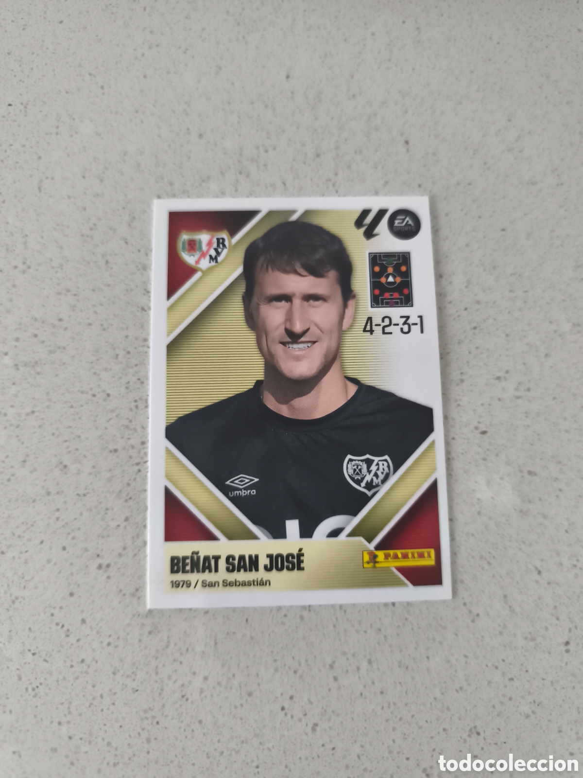 Football Stickers: CROMO N&Uacute;MERO 2 BE&Ntilde;AT SAN JOSE RAYO VALLECANO. LIGA ESTE 26/27. PANINI.