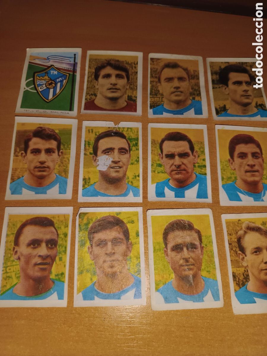 Cromos de f&uacute;tbol: RUIZ ROMERO 1966. 12 CROMOS MALAGA C.F. LIGERAMENTE DESPEGADOS. MUY BUEN ESTADO