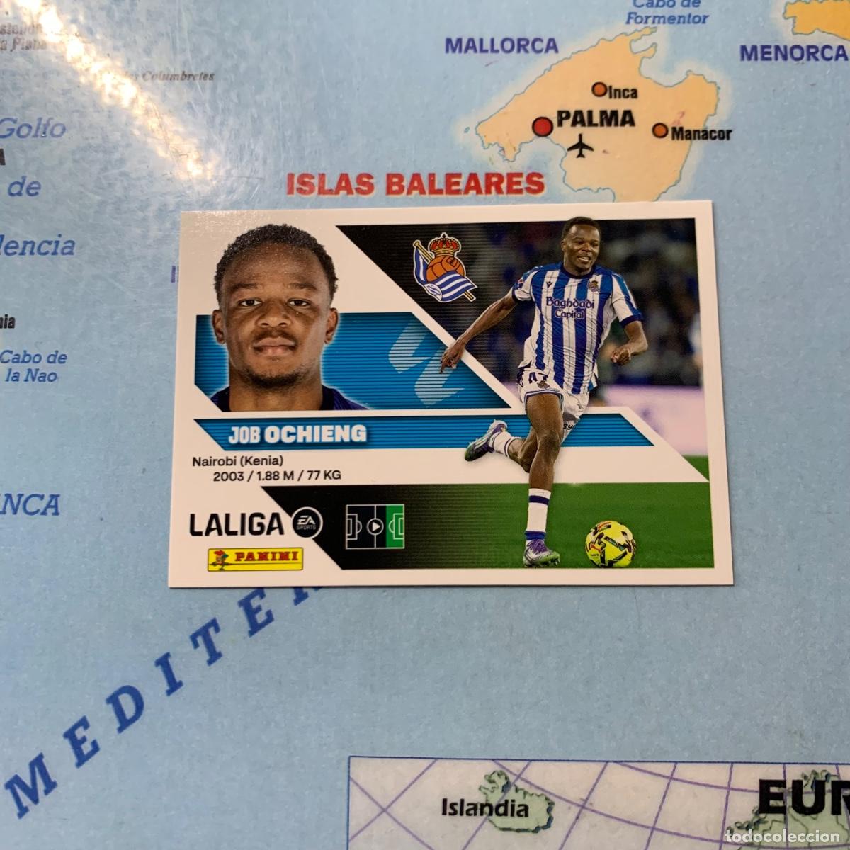 Cromos de f&uacute;tbol: Ochieng coloca n&uacute;mero 15 Bis De l&aacute; Real Sociedad cromo de la liga este 26-27 2026-2027