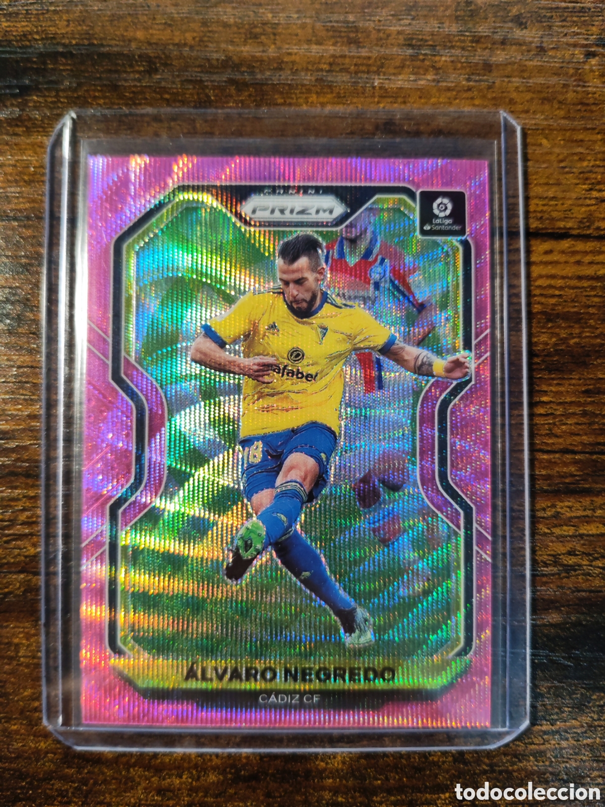Cromos de f&uacute;tbol: &Aacute;lvaro Negredo C&aacute;diz Prizm Pink Wave FOTL /19 #11 Chronicles La Liga 20-21