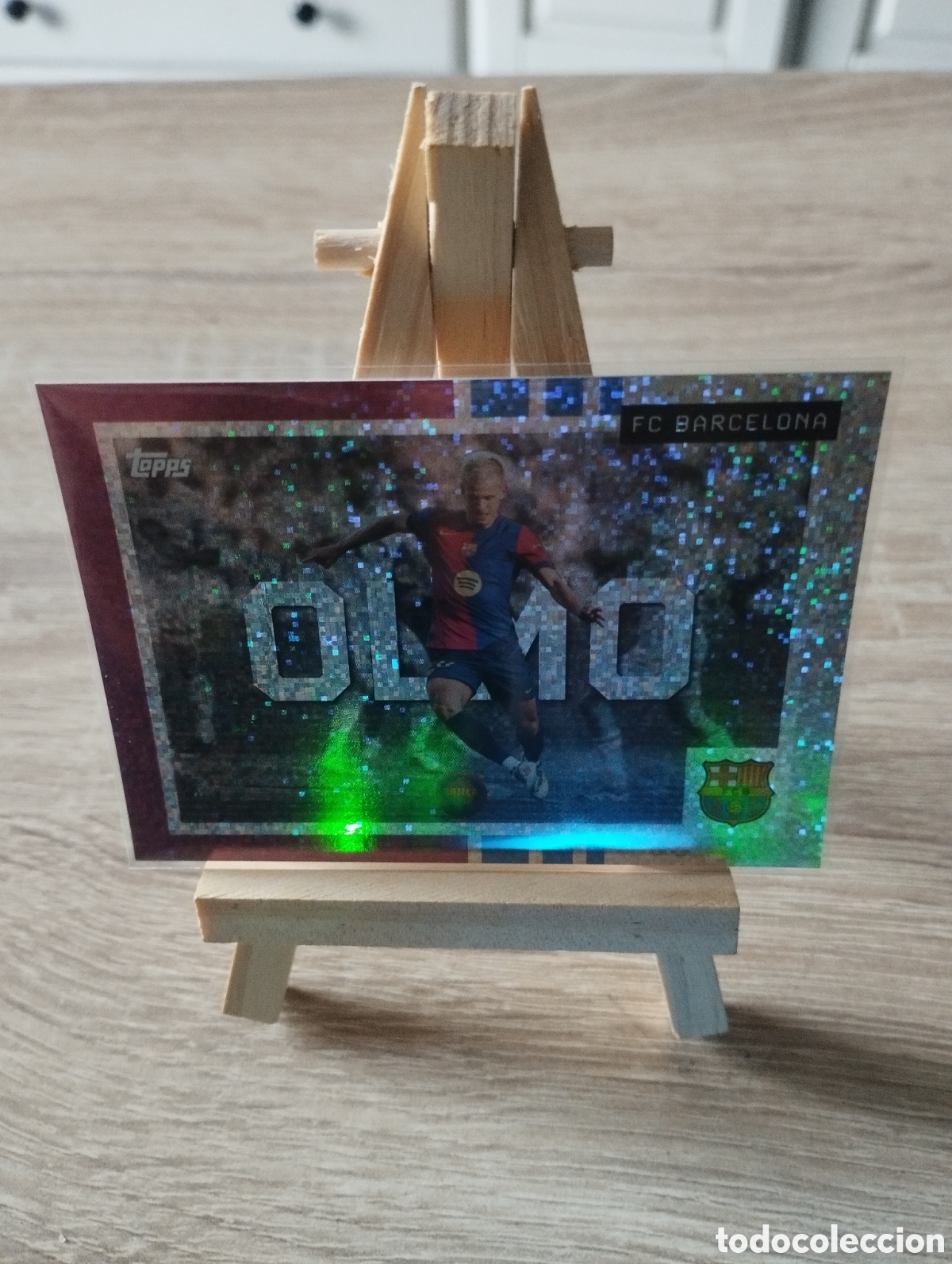 Cromos de Futebol: Cromo Dani Olmo FC Barcelona - Topps Barcelona Team Set 2025/26 - We Want the Ball #42 (Paralela Icy