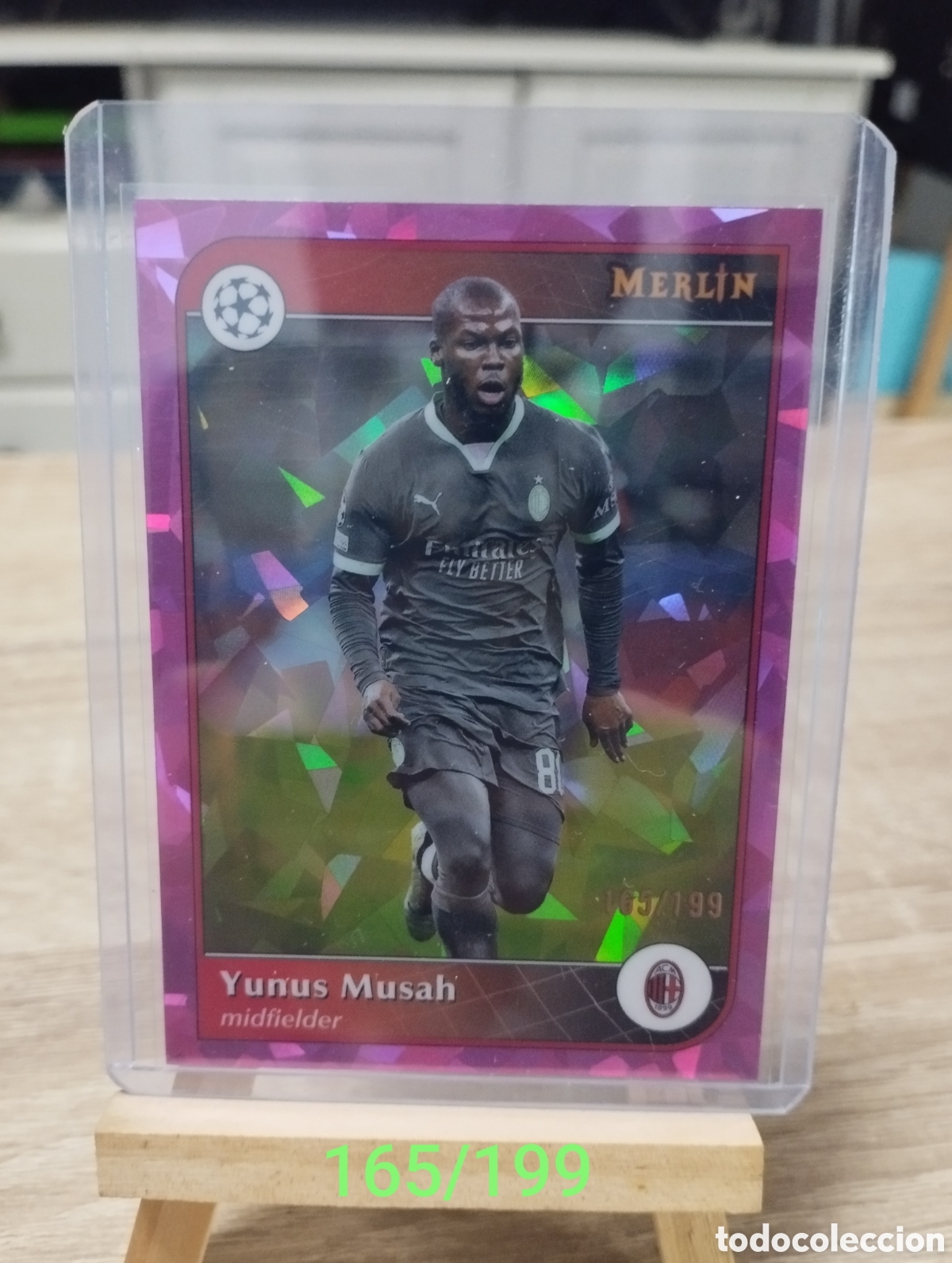 Cromos de f&uacute;tbol: Yunus Musah 2024-25 Topps Merlin UEFA Pink Atomic Refractor 165/199 AC Milan