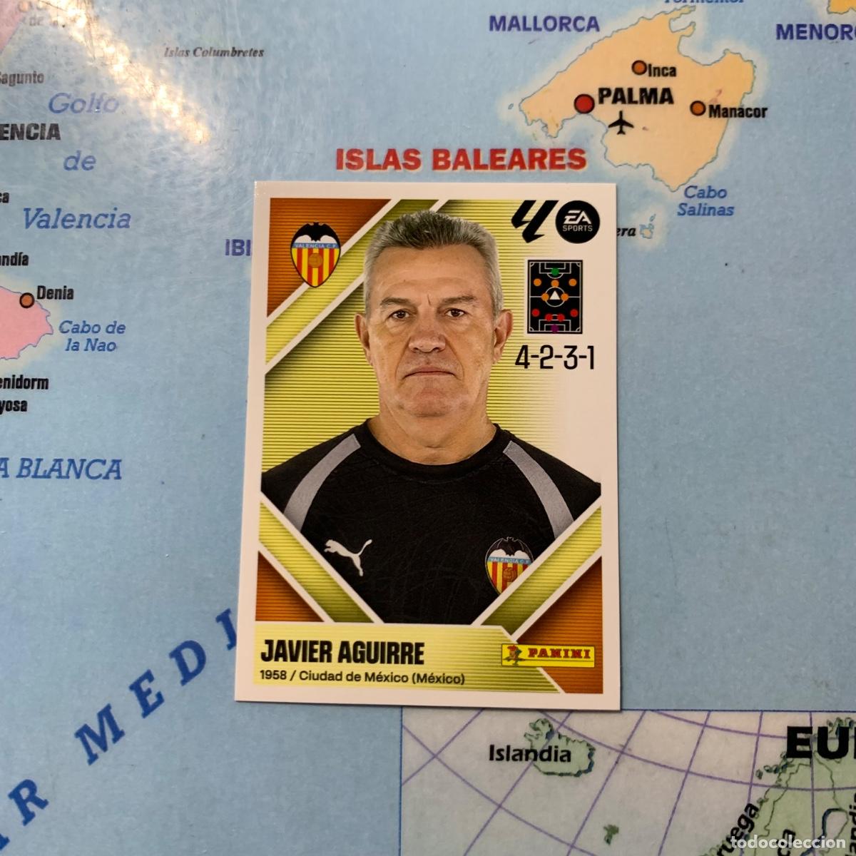 Fu&szlig;ball-Sticker: Javier Aguirre Entrenador coloca n&uacute;mero 2 Bis Del Valencia cromo de la liga este 26-27 2026-2027