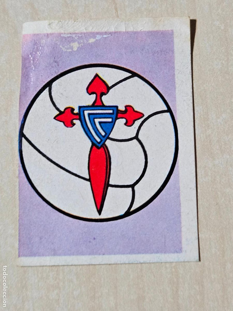 Cromos de f&uacute;tbol: N&ordm; 82 ESCUDO REAL CELTA - Editorial Ruiz Romero 1971-1972, 71-72 - cromo recuperado