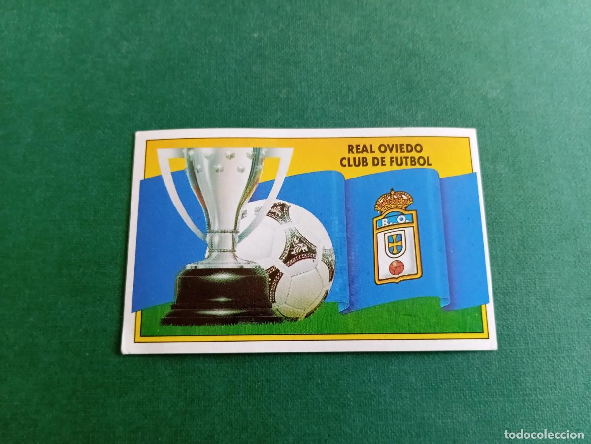 Fu&szlig;ball-Sticker: Liga Este 1990 1991 90 91 REAL OVIEDO UNIFORME Y ESCUDO NUNCA PEGADO