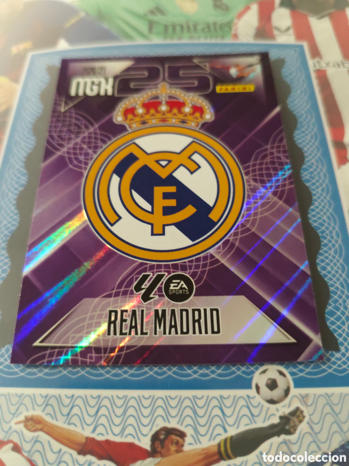 Cromos de f&uacute;tbol: MEGACRACKS 2026 2027 26 27 - PANINI - N&ordm; 217 ESCUDO REAL MADRID