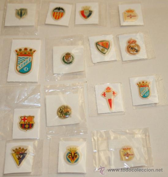 Coleccionismo Cromos troquelados antiguos: Cromos pgotas de grefusa. Escudos de futbol.