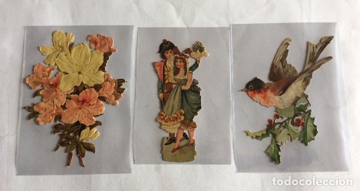 Coleccionismo cromos troquelados antiguos: TRES CROMO TROQUELADO. P&Aacute;JARO, FLOR, PAREJA. ANTIGUOS.