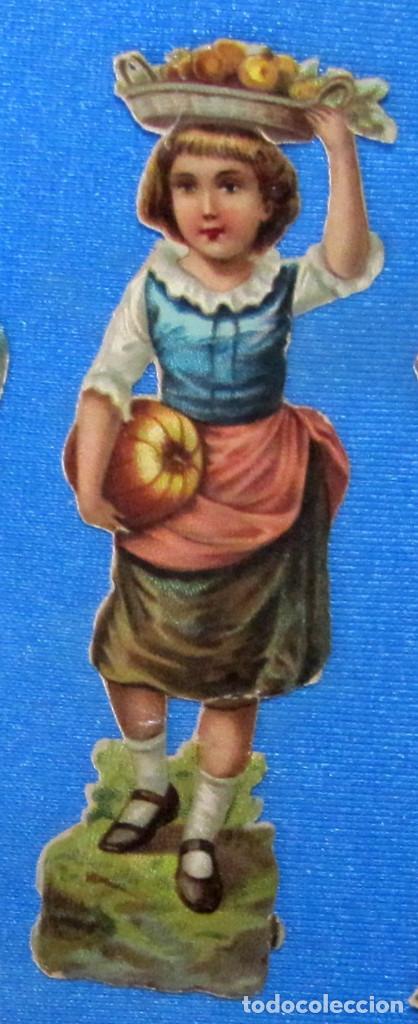 Coleccionismo Cromos troquelados antiguos: CROMO TROQUELADO. NI&Ntilde;A CON FRUTAS Y VERDURAS. CHOCOLATE AMATLLER. FINALES SIGLO XIX.