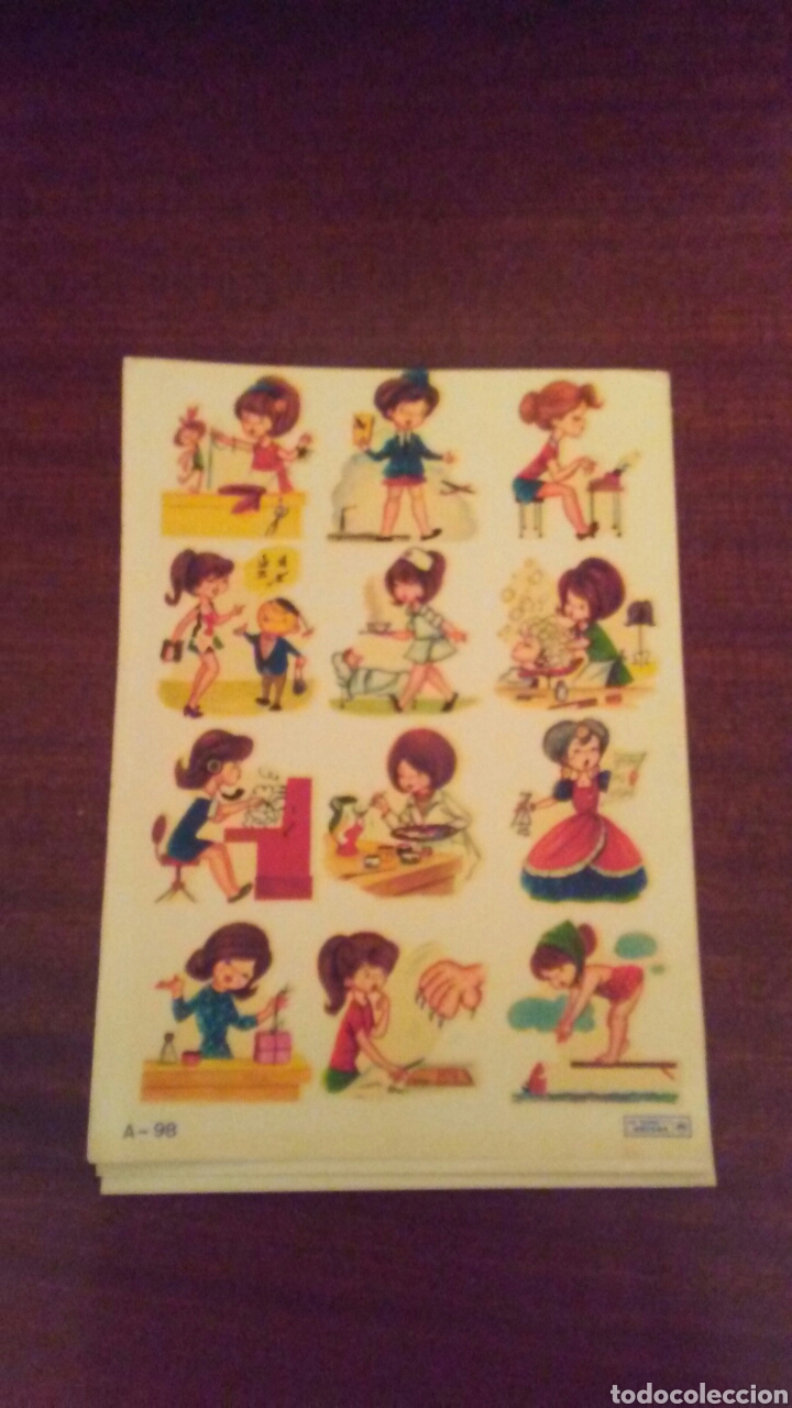 Coleccionismo Cromos troquelados antiguos: Hoja calcomanias a&ntilde;os 60