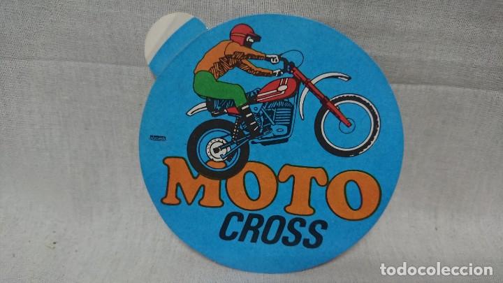 Sammeln alte gestanzte Sammelbilder: CROMO PEGATINA MOTO CROSS PRALIN BOMBON EN CREMA DE ZAHOR - SIN PEGAR